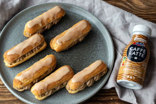 eclairs-bottle-stage