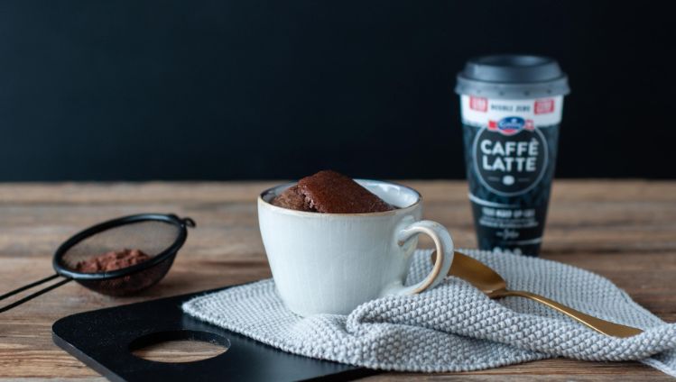 3840x2160Mug-Cake-Double-Choco