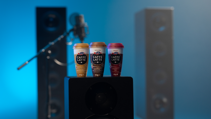  2976 x 1674px_cups